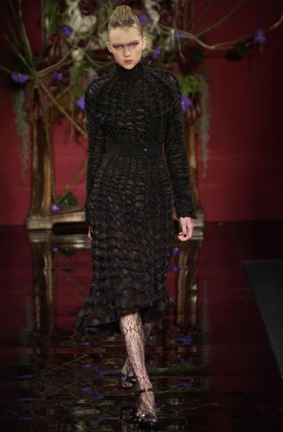 Look 18